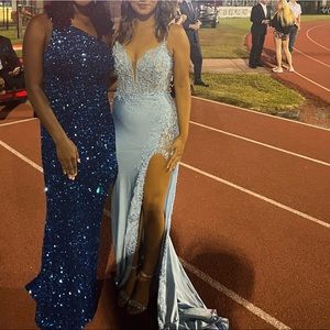 COPY - Baby blue prom dress size 6 fits a size 4 only worn once!